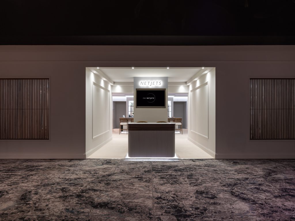 NetJets Lounge reception