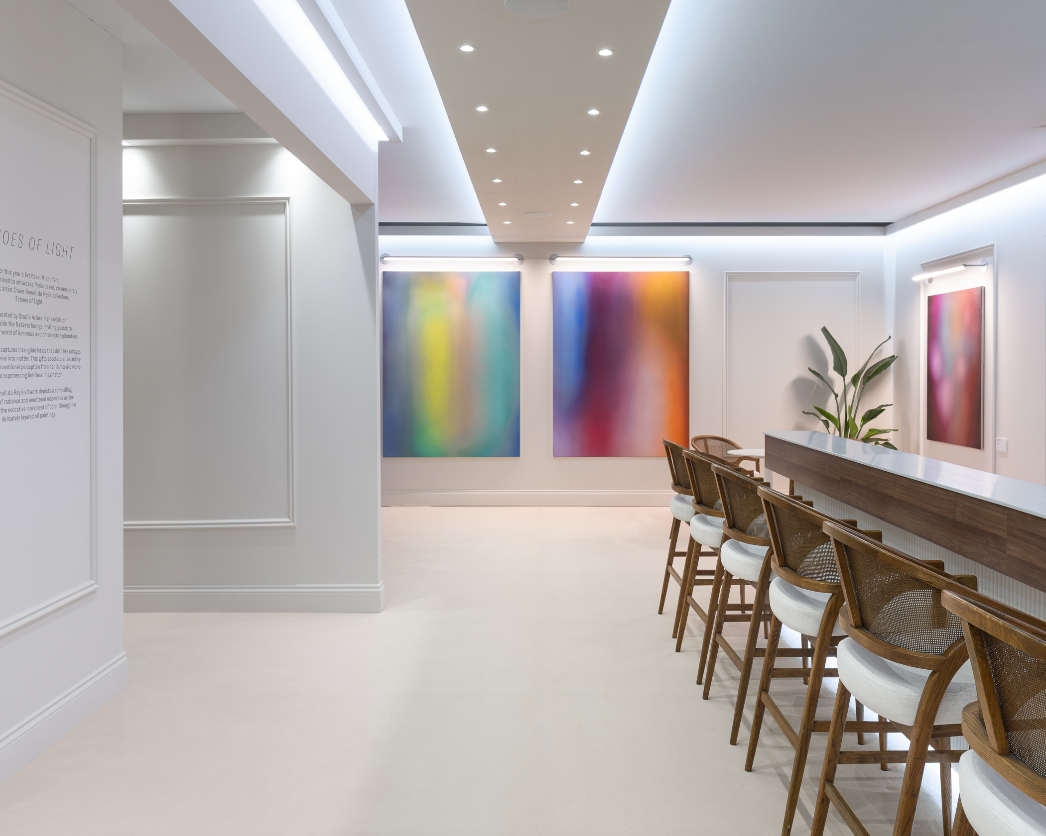 NetJets Lounge interior