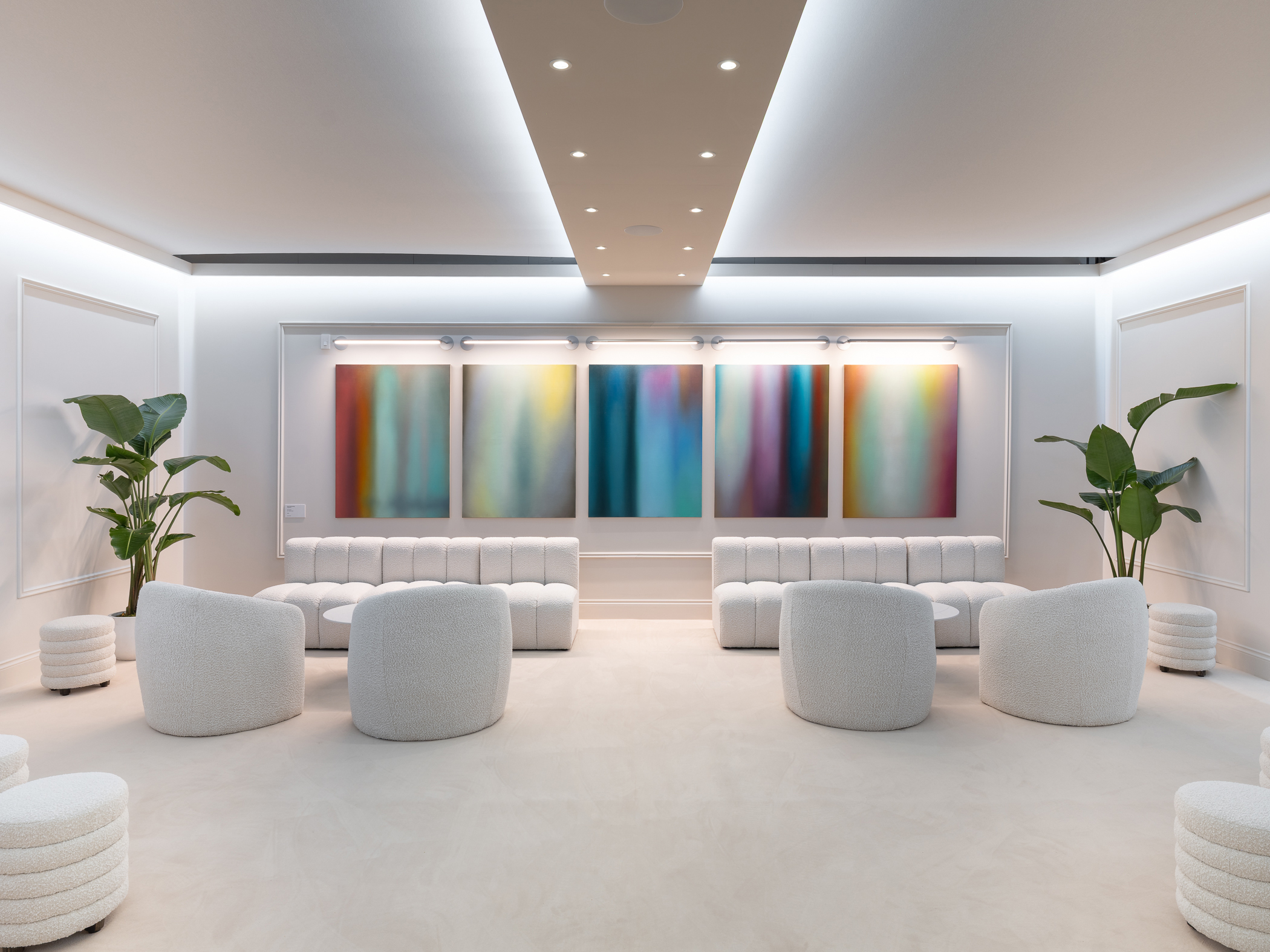 NetJets Lounge interior